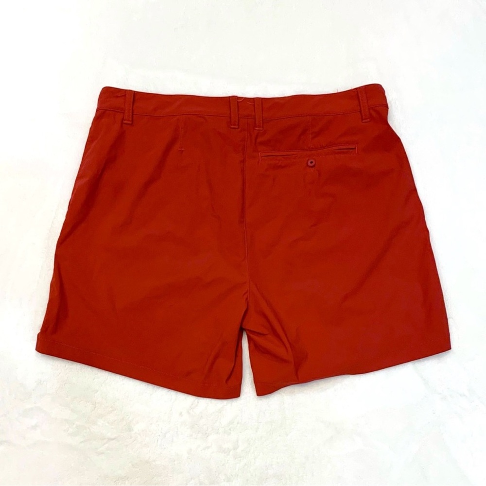 RHONE Men’s stretch resort shorts red, Size 33